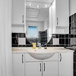 2 Bedroom Beautiful In 度假居 洛肯