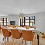 度假居 2 Bedroom Beautiful In 洛肯