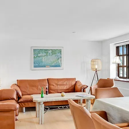 2 Bedroom Beautiful In *