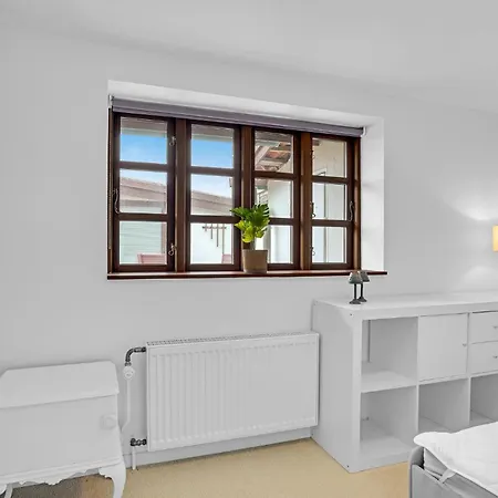 2 Bedroom Beautiful In 度假居 洛肯