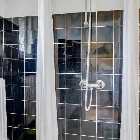 度假居 2 Bedroom Beautiful In